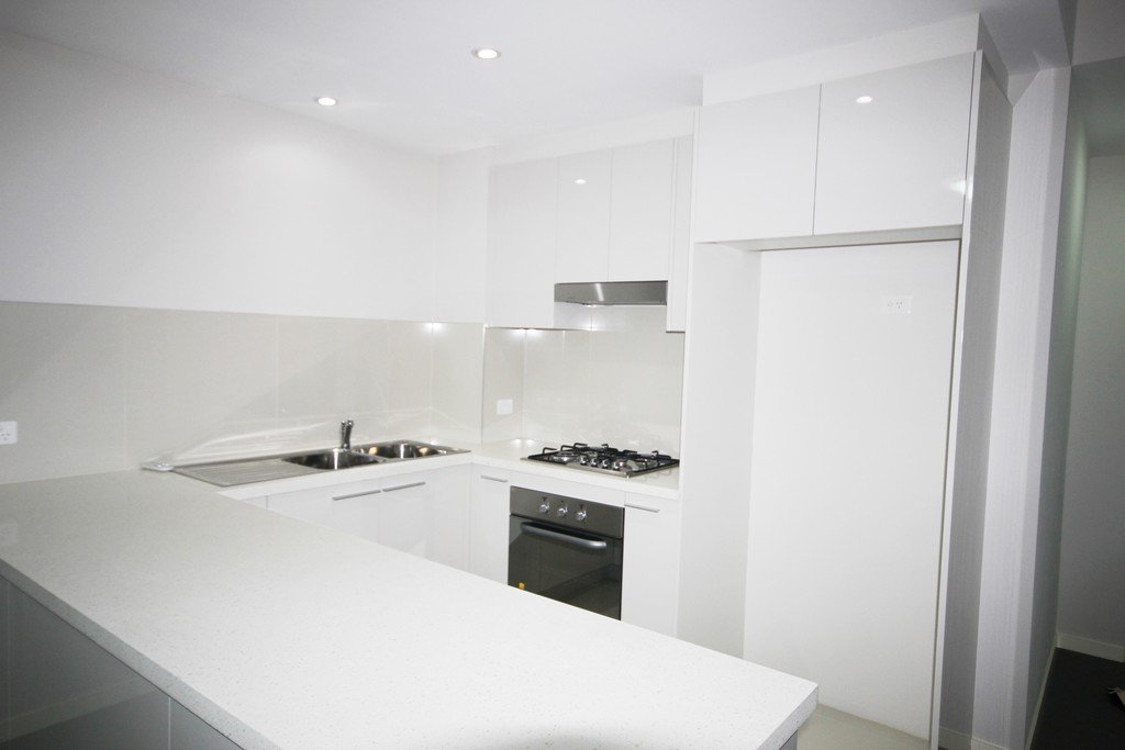18/12-16 Terrace Road DULWICH HILL 2