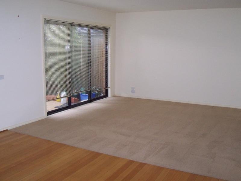 Gallery: 18/127 Somerville Road