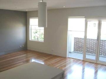 Gallery: 18/135 Brighton Road