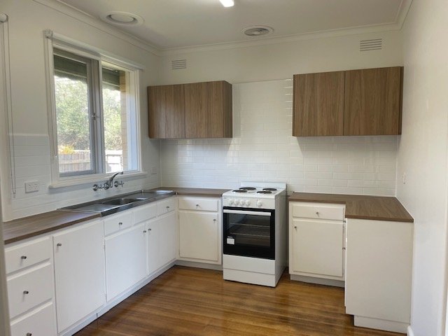 Gallery: 18/138 Beach Road