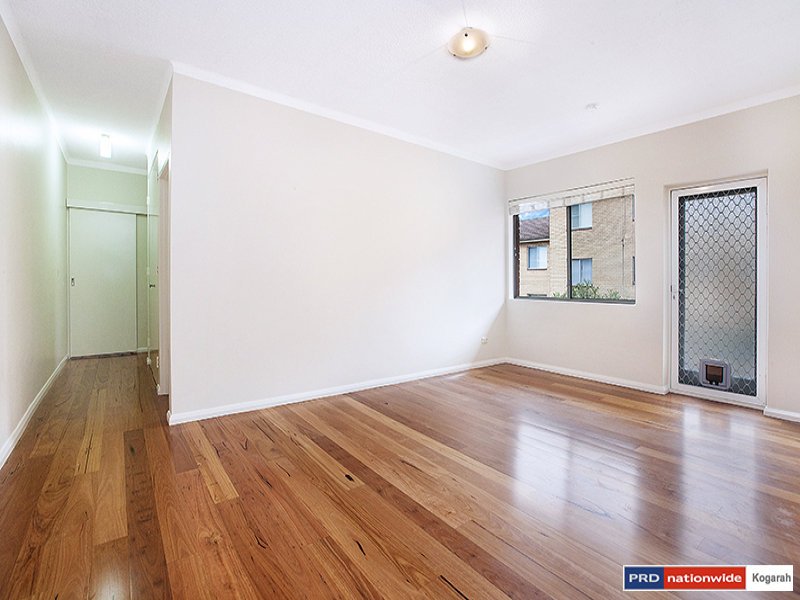 18/142 Chuter Avenue SANS SOUCI 1