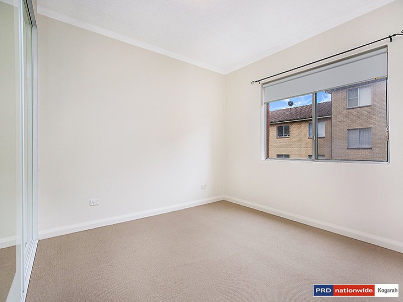 18/142 Chuter Avenue SANS SOUCI 4