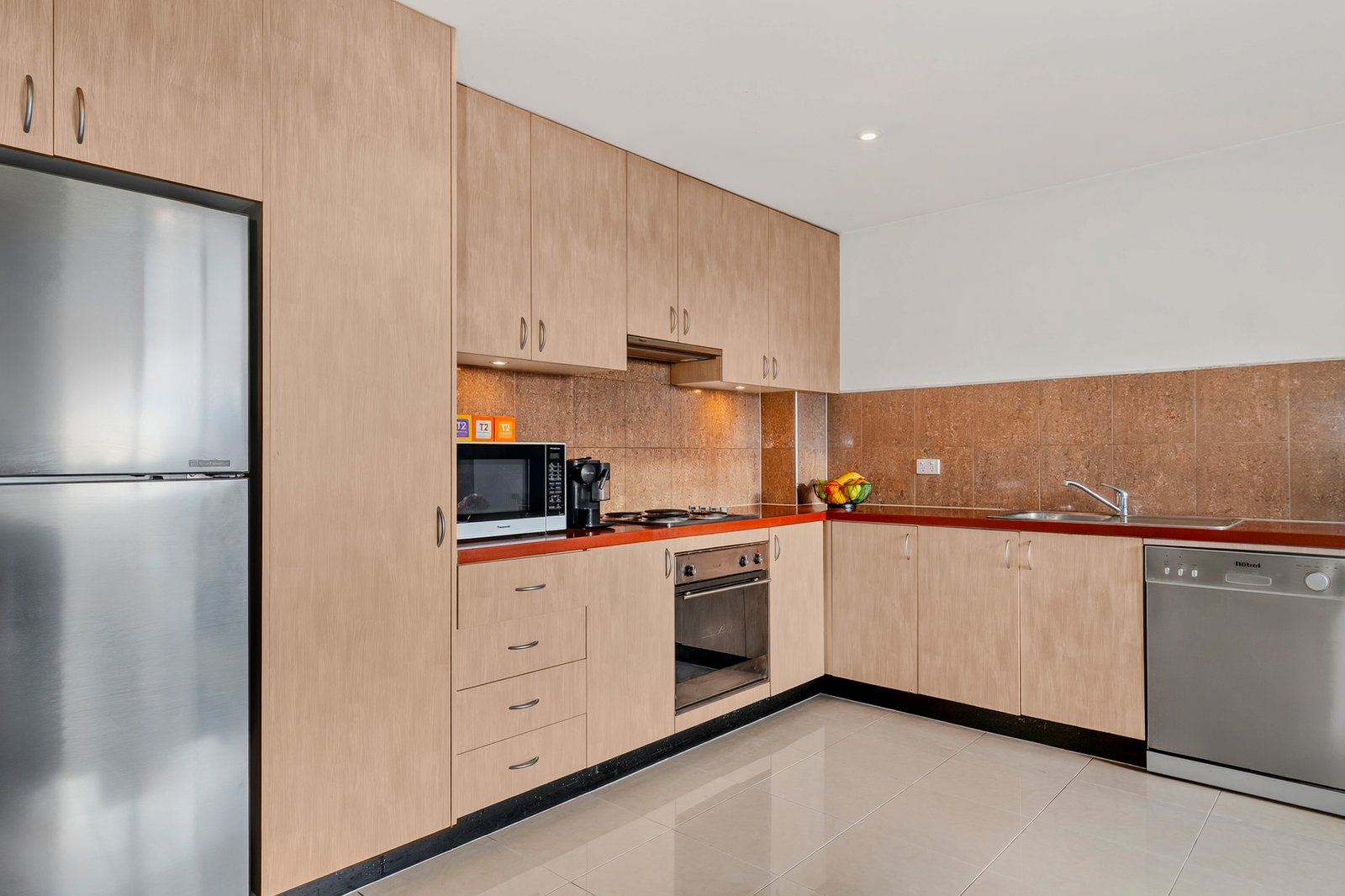 Gallery: 18/1554-1556 Dandenong Road