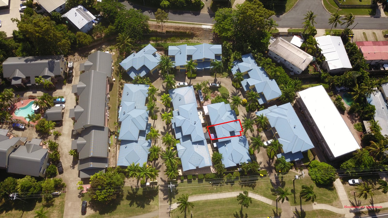 18/16 Beach Road CANNONVALE 14