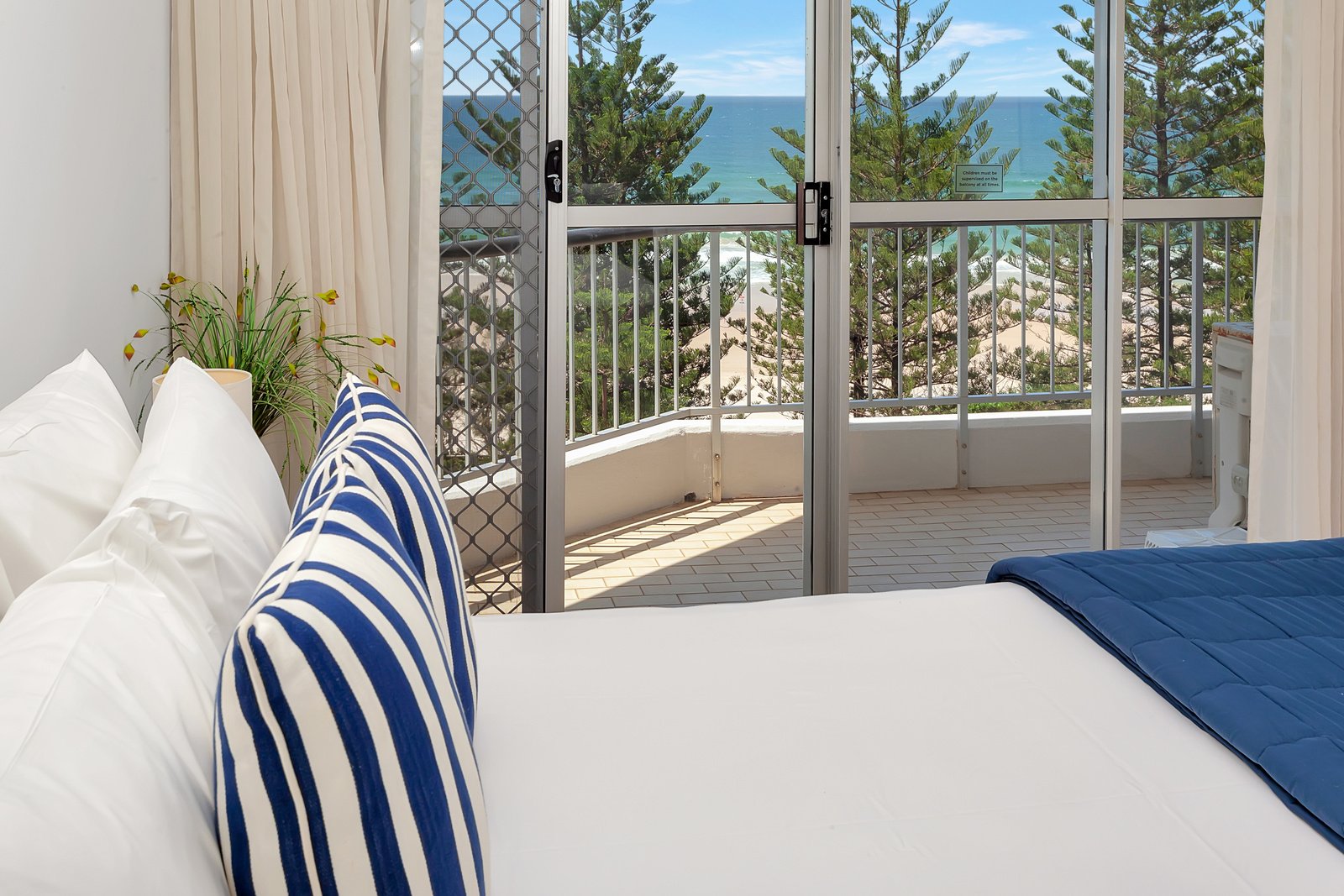 18/170 The Esplanade BURLEIGH HEADS 1