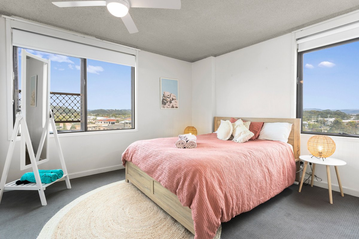 18/1941 Gold Coast Highway BURLEIGH HEADS 6