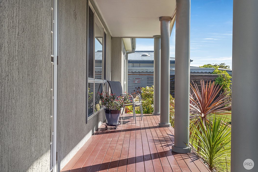 18/1a Gordon Close ANNA BAY 2