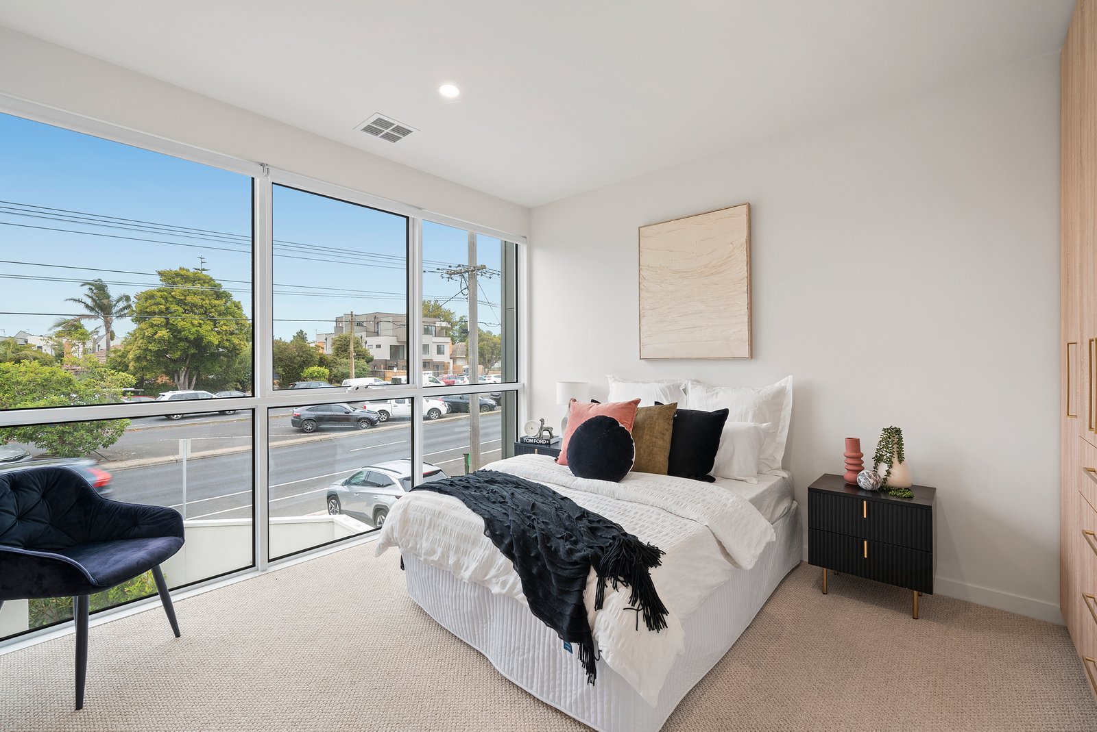 Gallery: 181x East Boundary Road