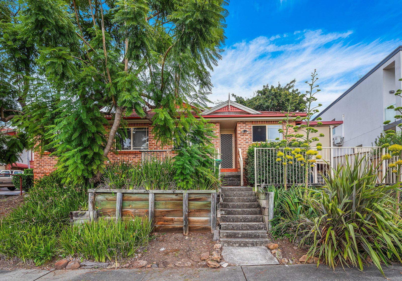 1/82-88 Daintree Drive ALBION PARK 1