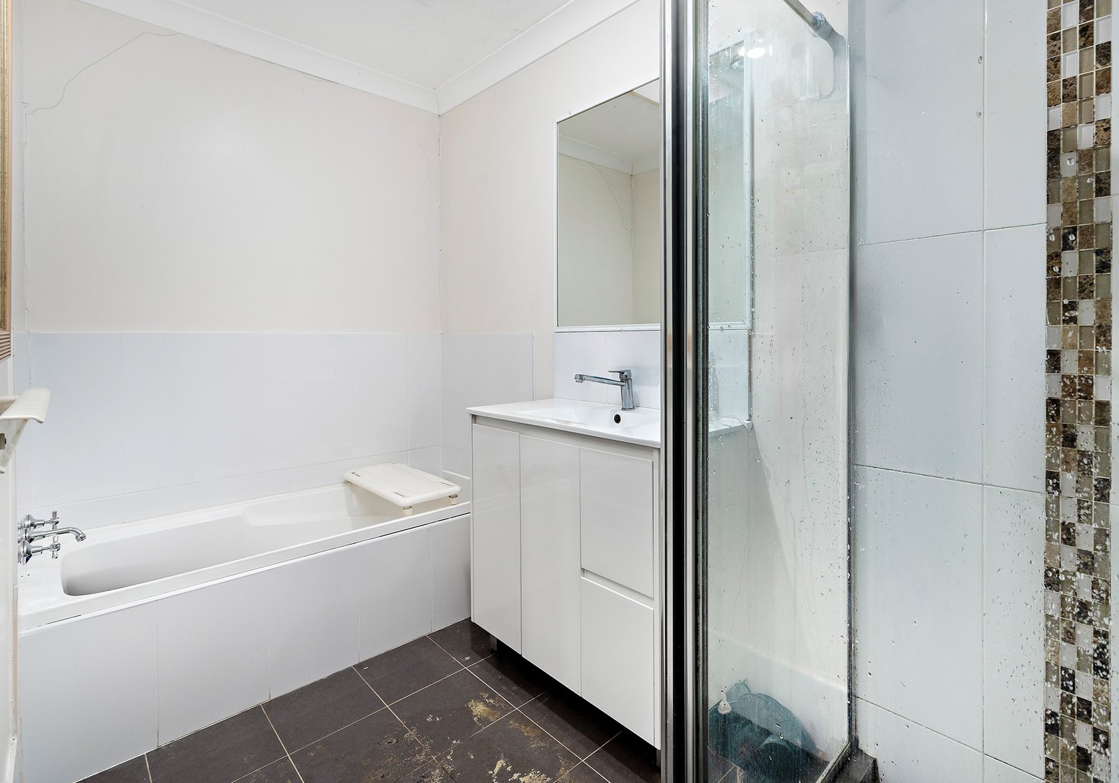 1/82-88 Daintree Drive ALBION PARK 6