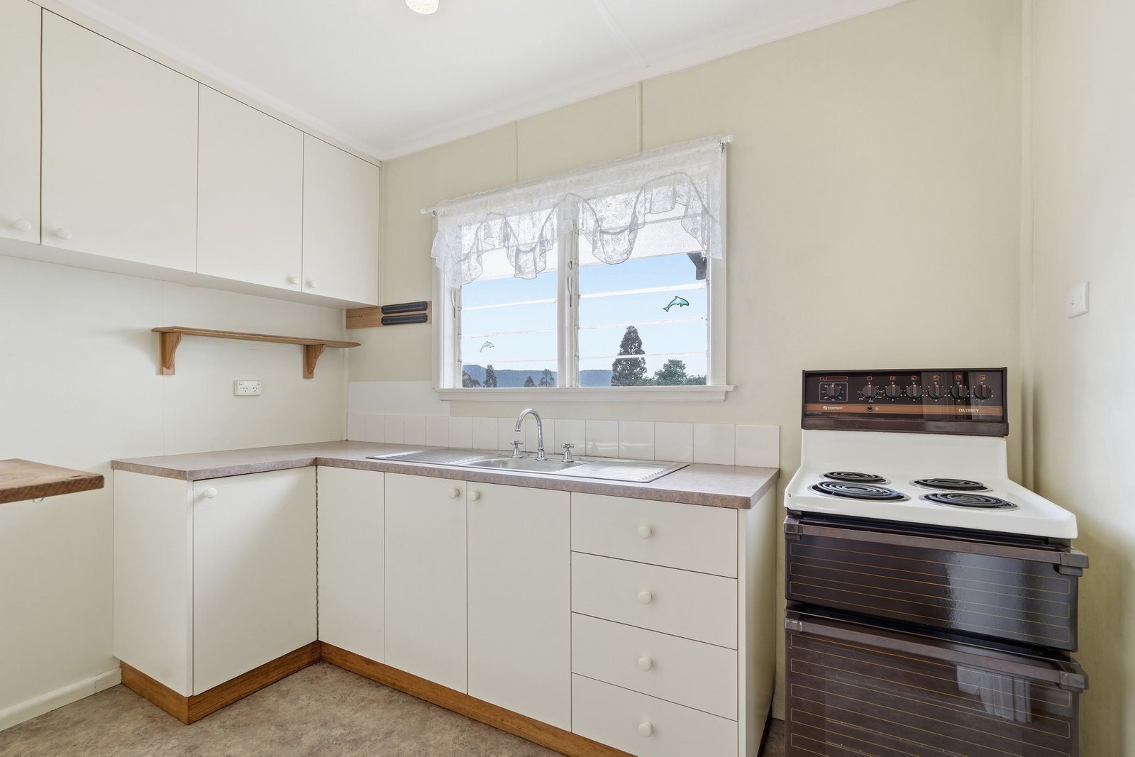 182 Braslins Road BLACK HILLS 4