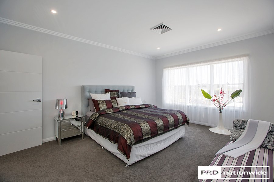 182 Browns Lane TAMWORTH 9