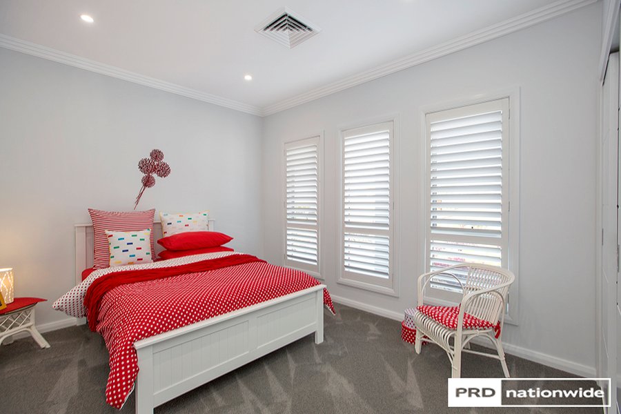 182 Browns Lane TAMWORTH 11