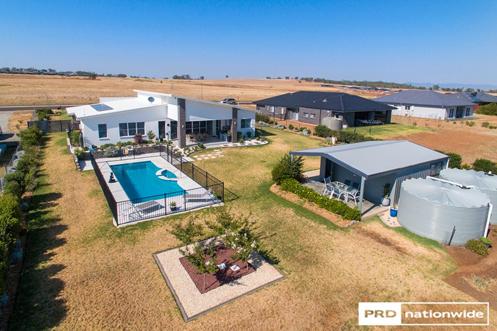 182 Browns Lane TAMWORTH 23