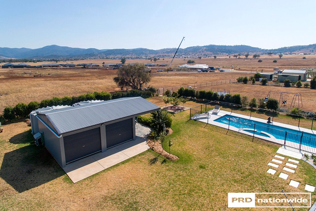 182 Browns Lane TAMWORTH 25