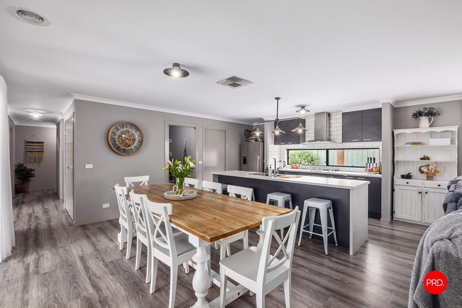 182 Burgoyne Street HUNTLY 11