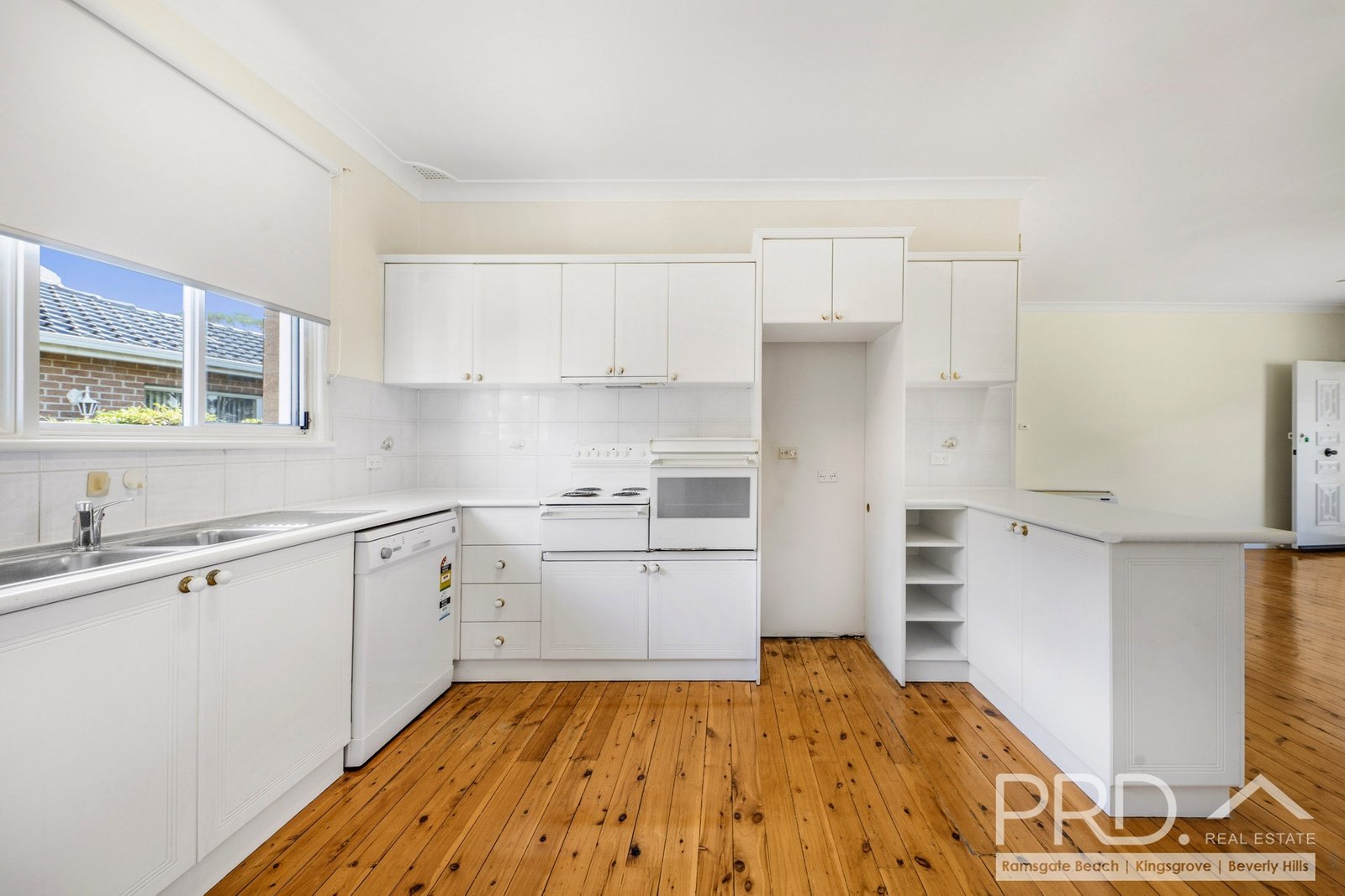 1/82 Chuter Avenue RAMSGATE BEACH 2