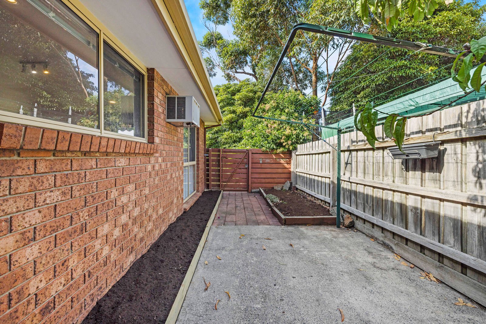 Real Estate and Property in 1/82 Potton Avenue, Rosebud, VIC