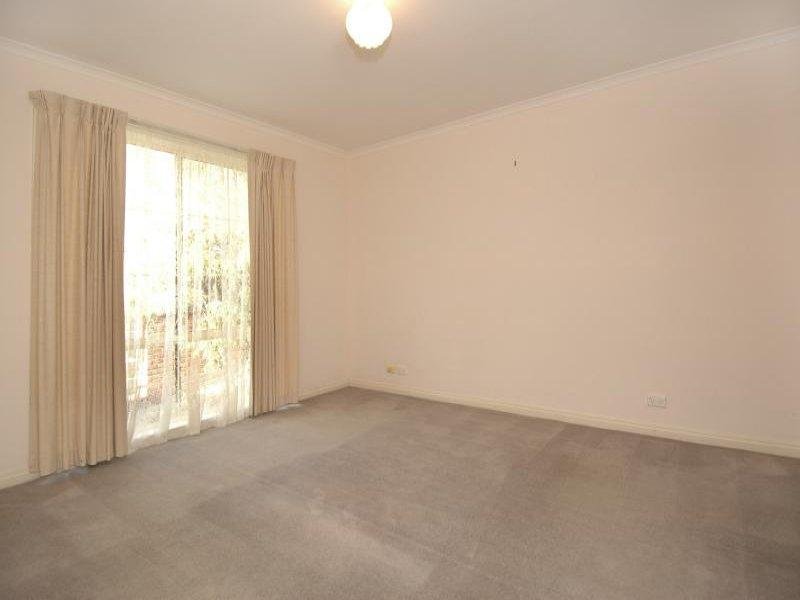 Gallery: 1/82 Thornhill Road