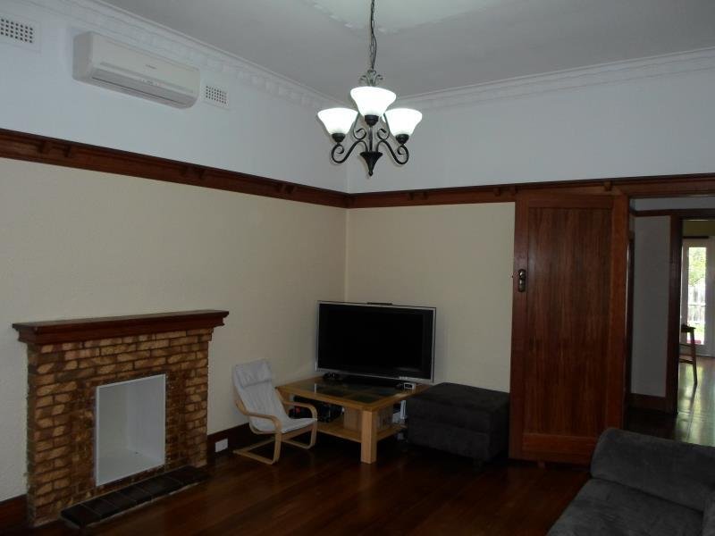 Gallery: 182 Williamstown Road