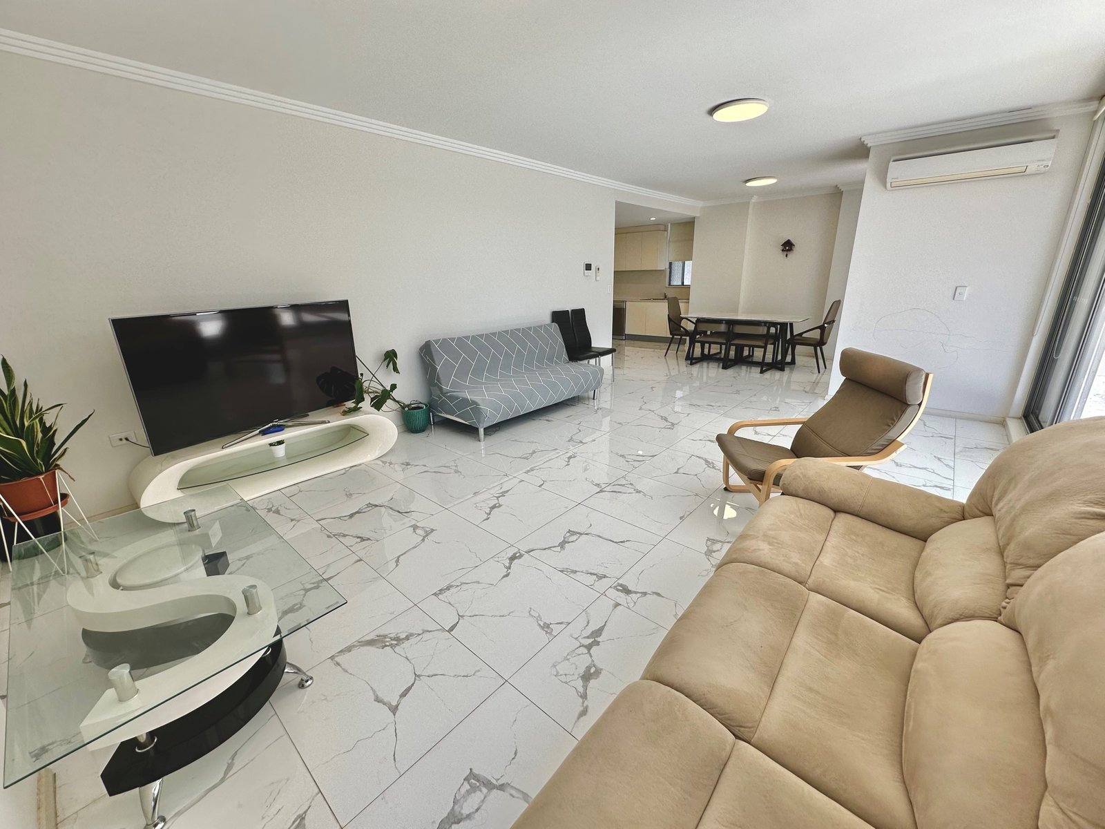 18/24-28 John Street MASCOT 3