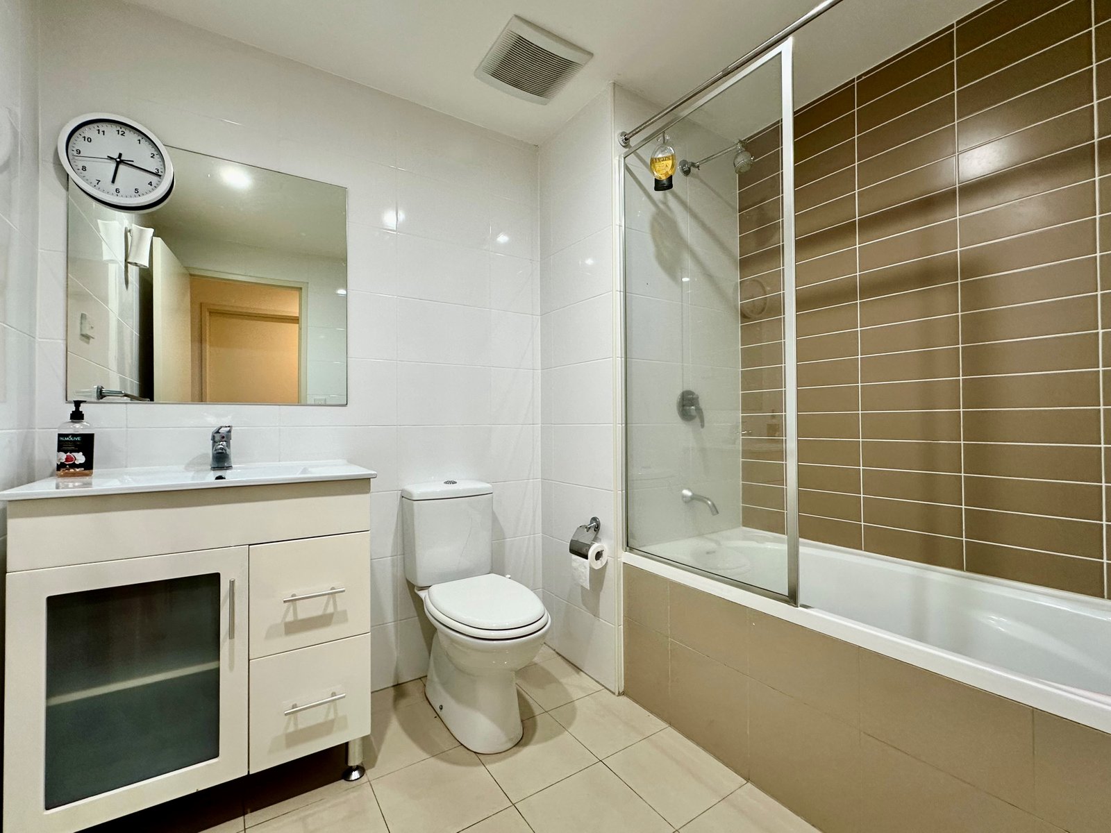 18/24-28 John Street MASCOT 6