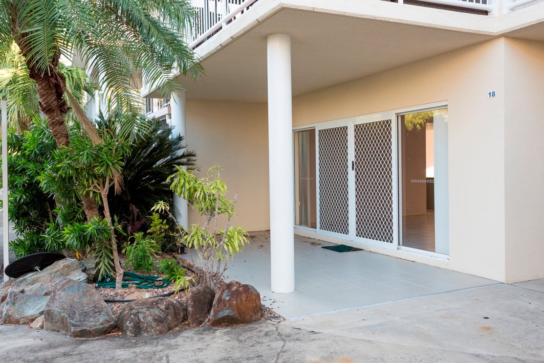 18/24 (Sailz) Pandanus Drive CANNONVALE 6