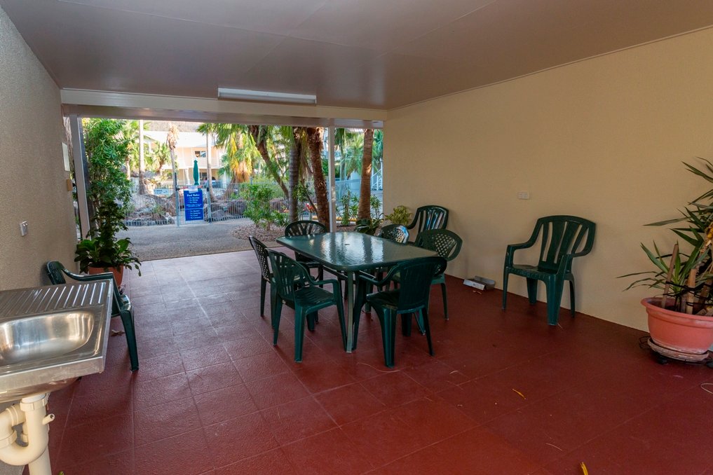 18/24 (Sailz) Pandanus Drive CANNONVALE 7