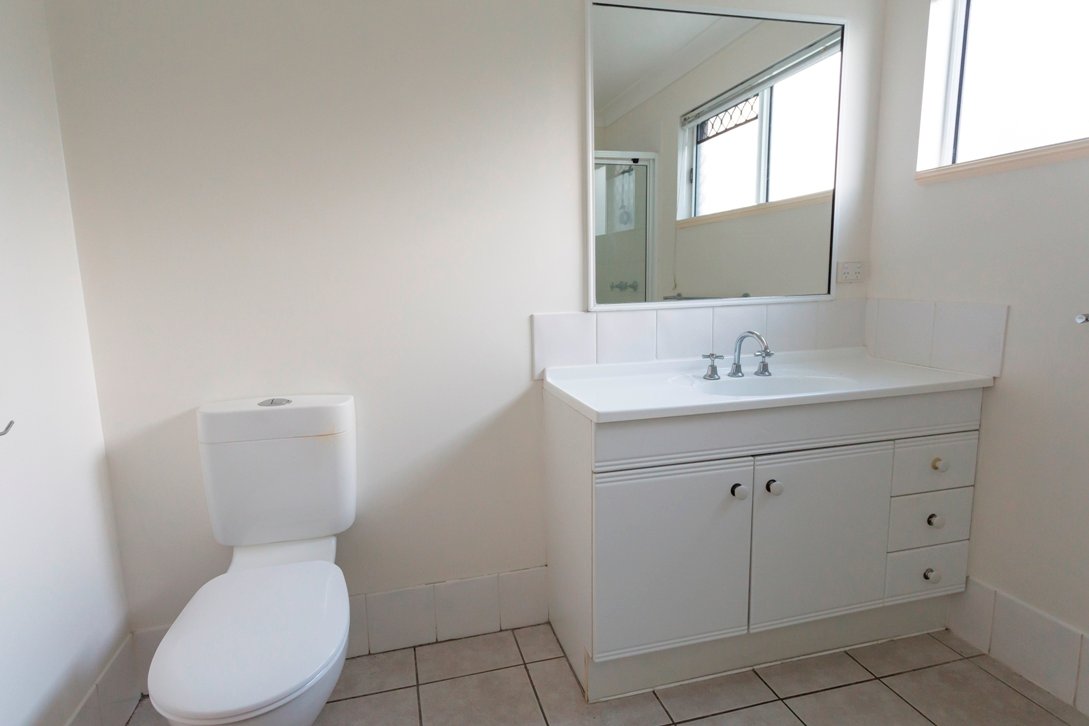 18/24 (Sailz) Pandanus Drive CANNONVALE 12
