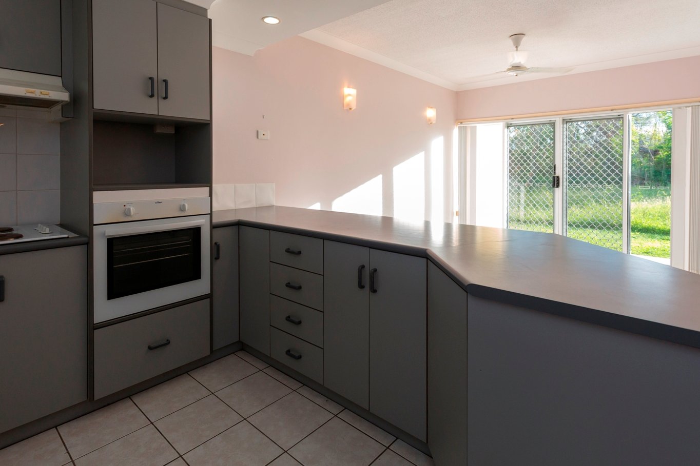 18/24 (Sailz) Pandanus Drive CANNONVALE 15