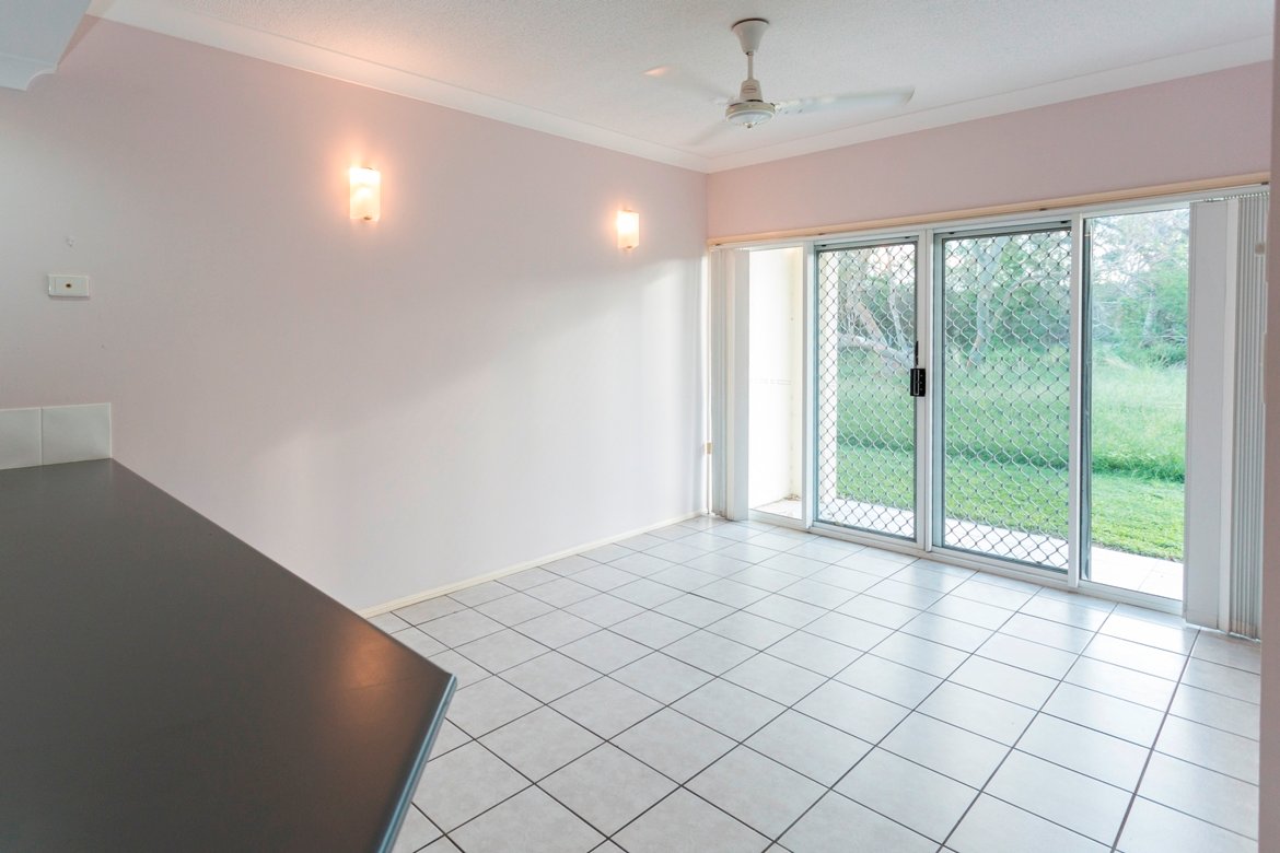 18/24 (Sailz) Pandanus Drive CANNONVALE 16