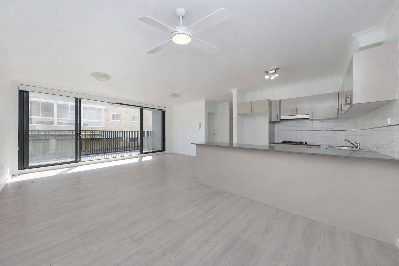 18/25-29 Bond Street MAROUBRA 1