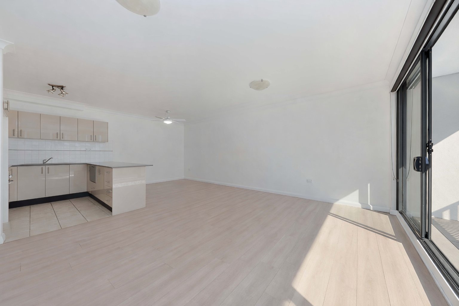 18/25-29 Bond Street MAROUBRA 2