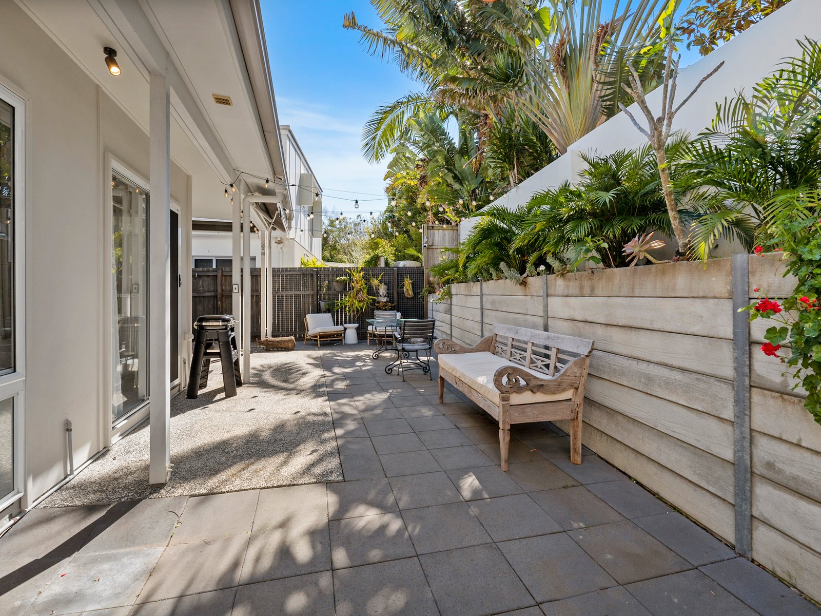 18/25 Salt Water Crescent KINGSCLIFF 21