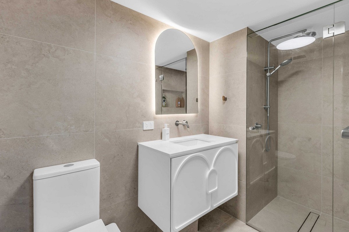 18/29 Burleigh Street Burleigh Heads 9