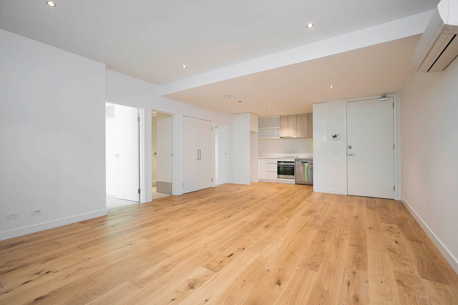 Gallery: 1/83 Asling Street