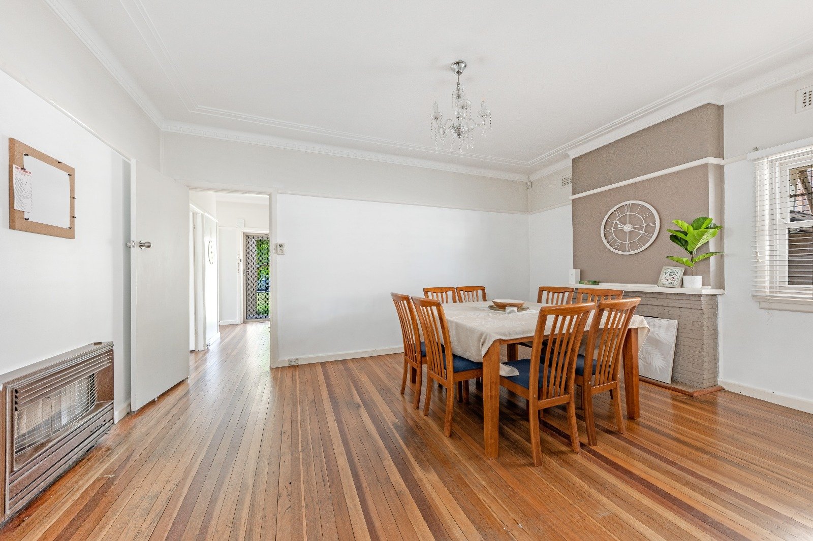 183 Chuter Avenue SANS SOUCI 3