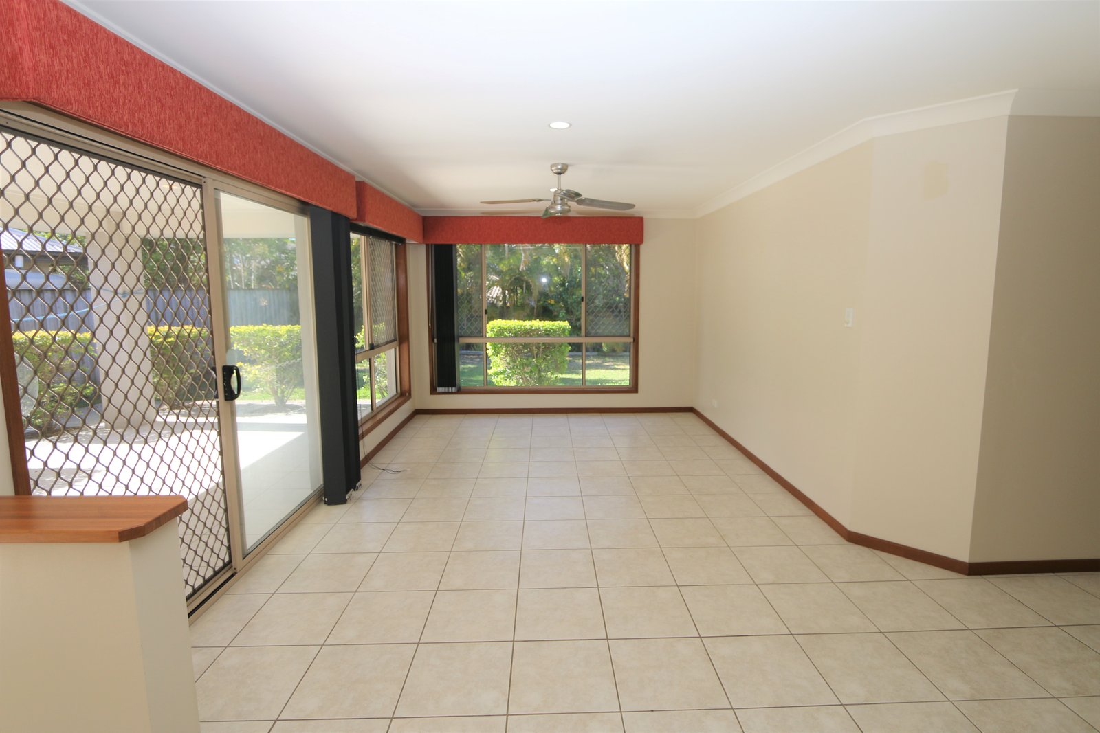 183 Crestwood Drive MOLENDINAR 6