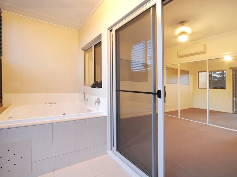 18/3 Deloraine Close CANNONVALE 2