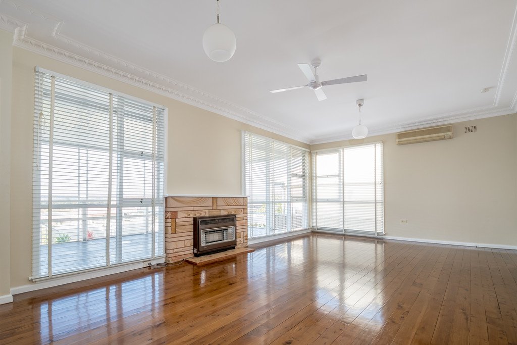 1/83 Kanahooka Road KANAHOOKA 2