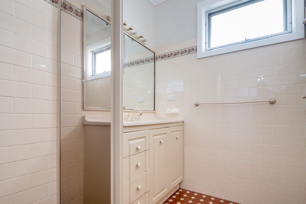 1/83 Kanahooka Road KANAHOOKA 6