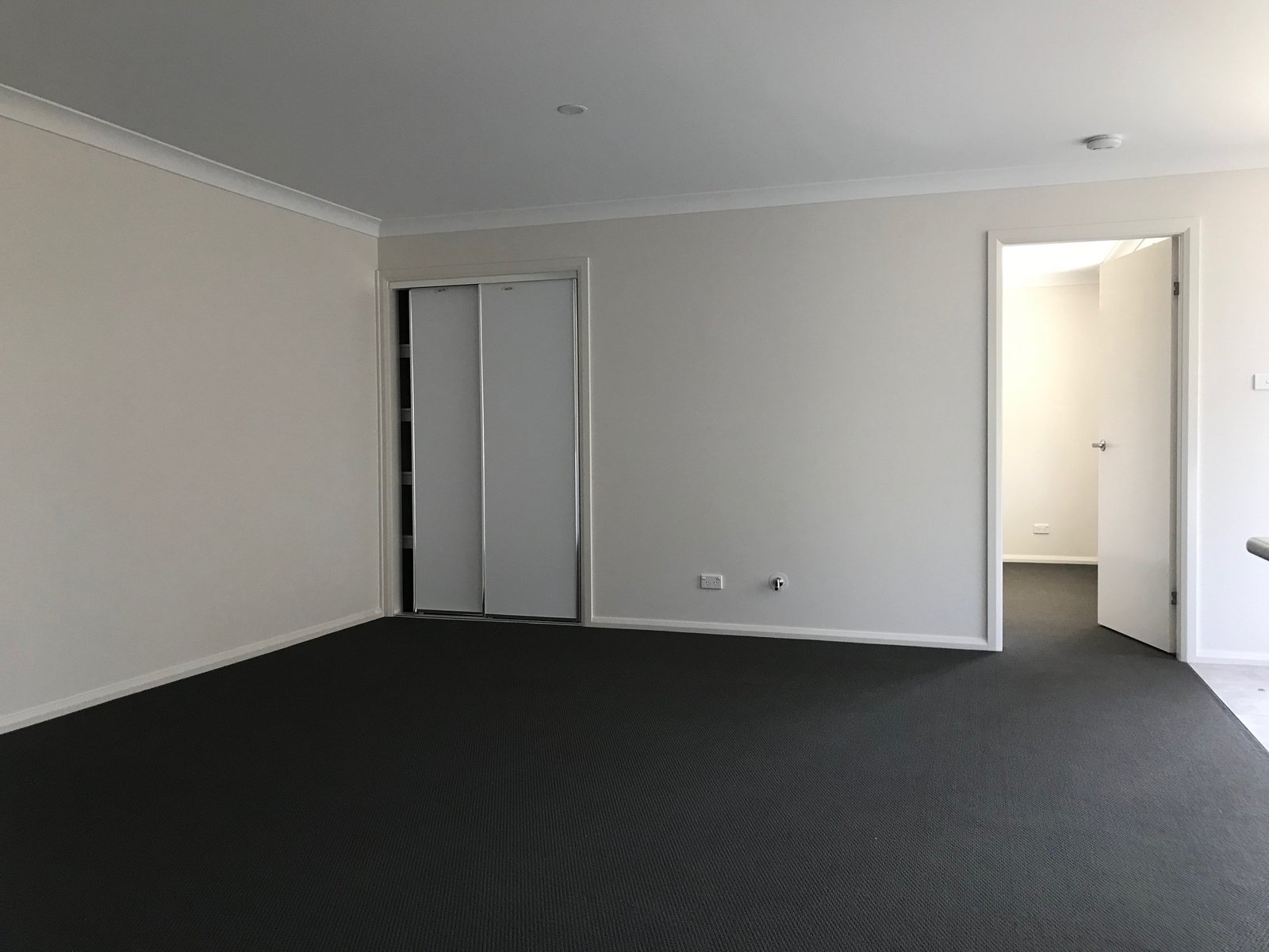 1/83 Kenny Drive TAMWORTH 1