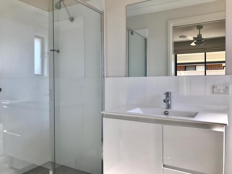 1/83 Kenny Drive TAMWORTH 7