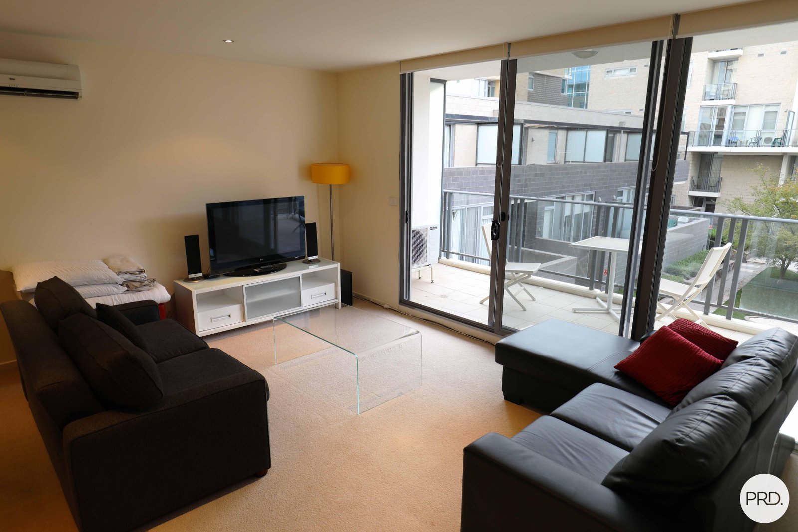 18/3 London Circuit CITY 9