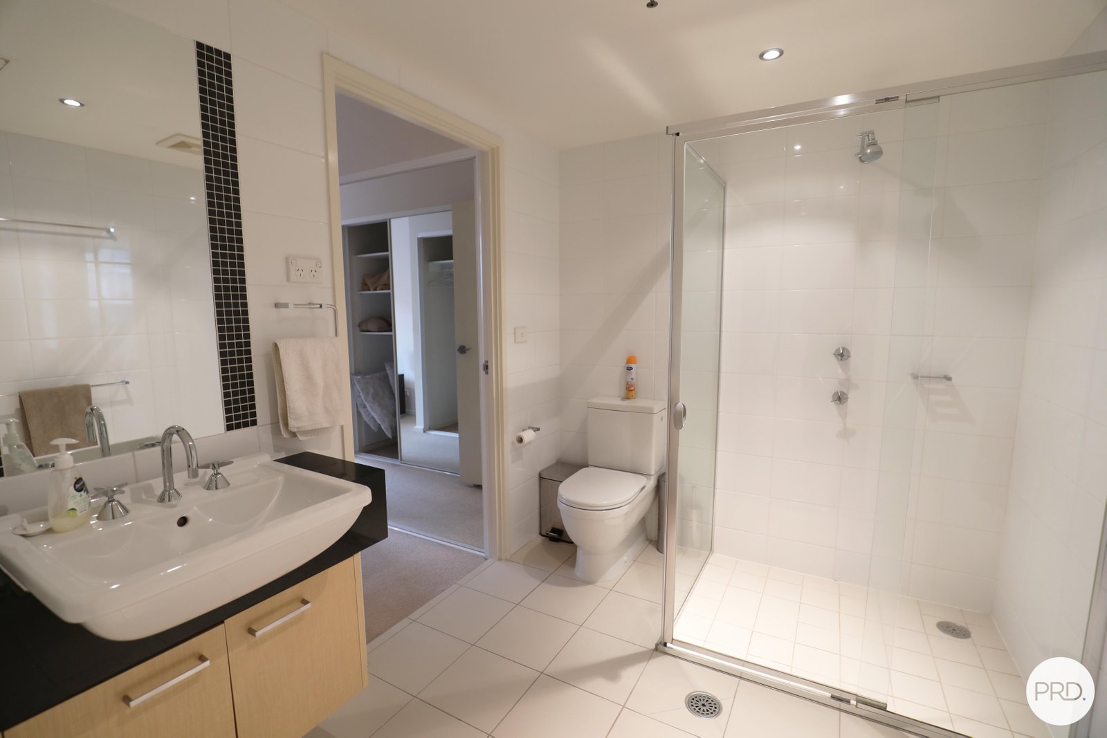 18/3 London Circuit CITY 11