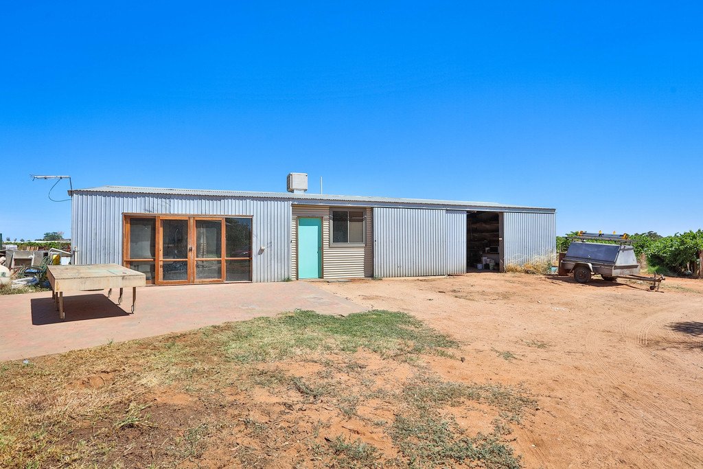 183 Mellis Street RED CLIFFS 7