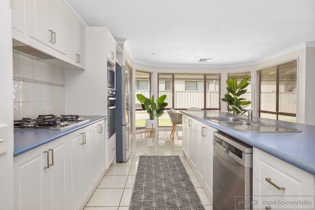 183 Somerset Drive THORNTON 7