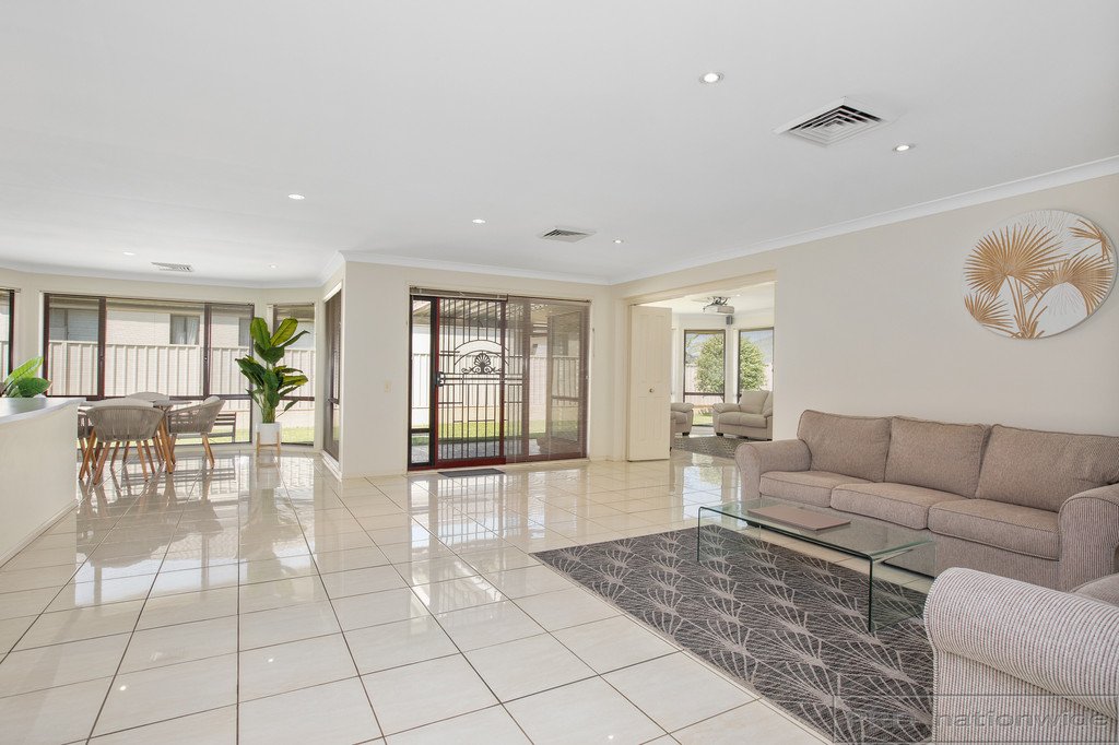 183 Somerset Drive THORNTON 11