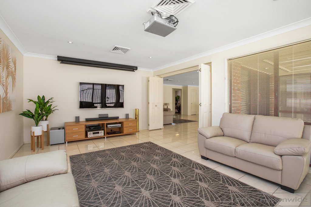 183 Somerset Drive THORNTON 13
