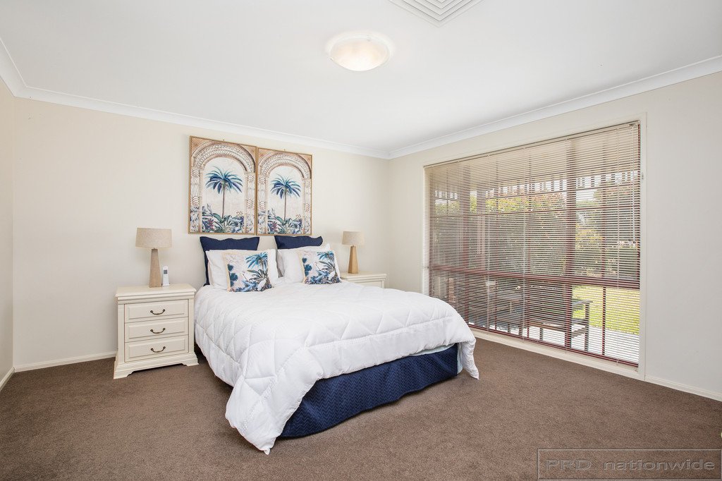 183 Somerset Drive THORNTON 18